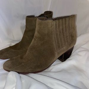 Chuck heel booties